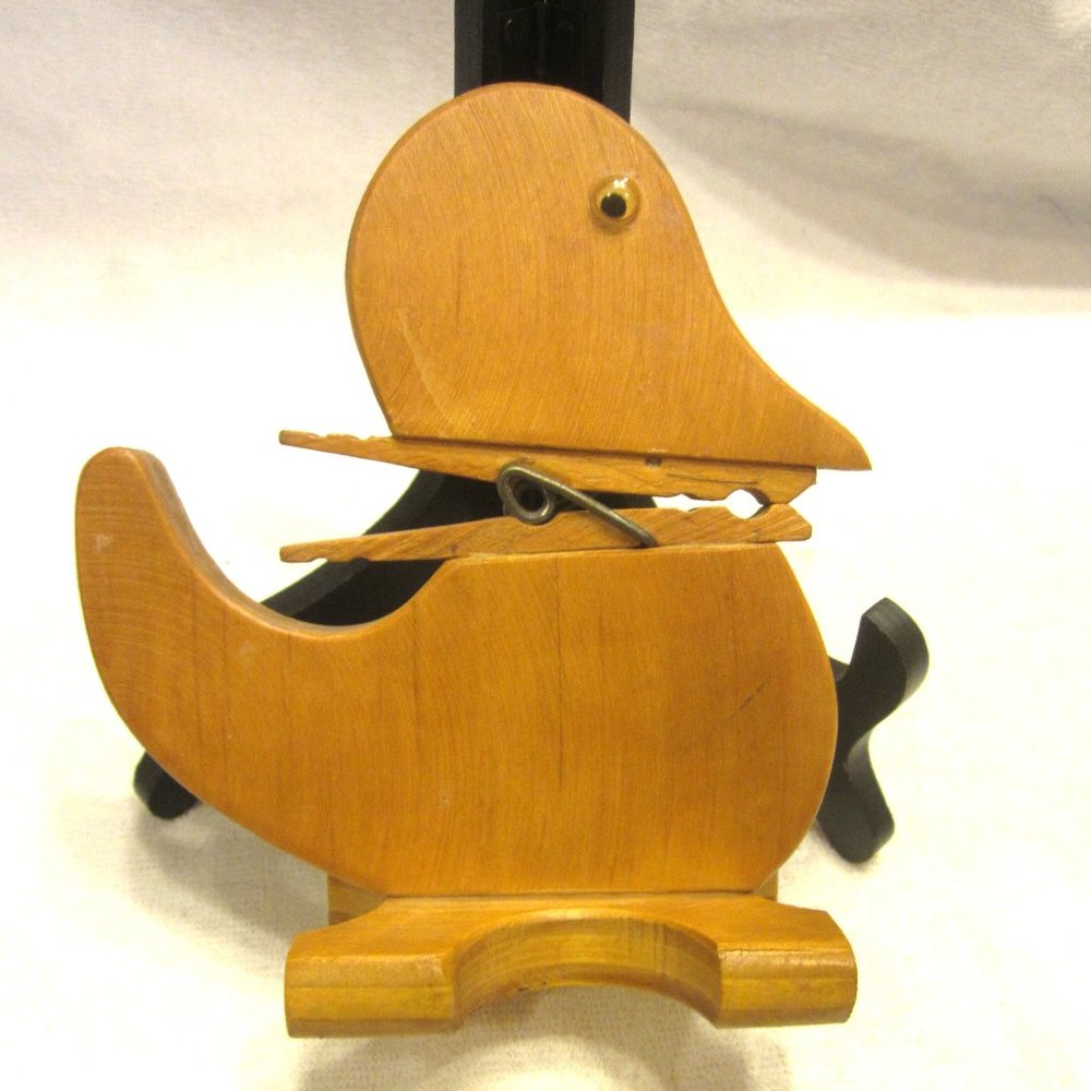 VTG HANDMADE WOODEN DUCK NOTE HOLDER, VERY CUTE